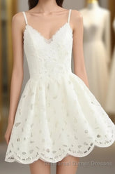 Cute White Lace Short Lace Spaghetti Straps Semi Formal Prom Dresses